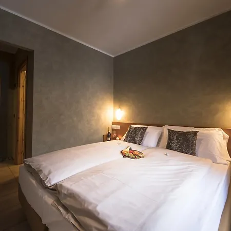 Mountain Escape - Adults Only Apartahotel *